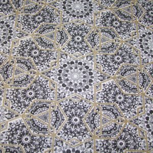 Szürke mandala drappal