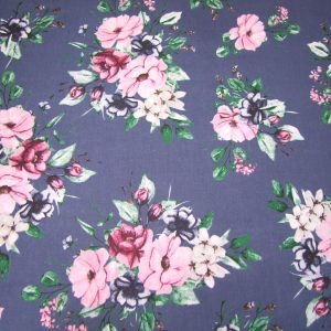 Rózsák kék alapon