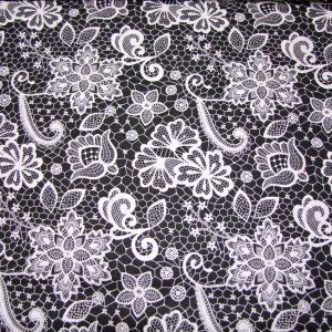 Fehér csipke minta feketén