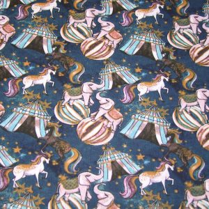 Cirkusz mélykék alapon