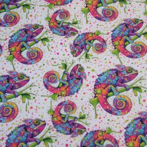 Kaméleonok hófehér alapon