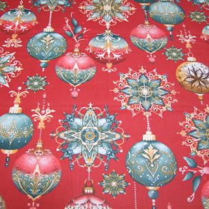 Karácsonyi függődíszek piros alapon