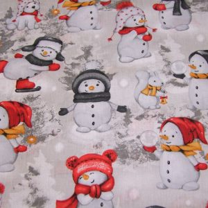 Hóemberek halvány szürke háttérrel