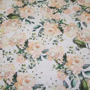 Halvány rózsa és hortenzia