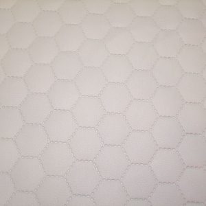 Hófehér steppelt textilbőr