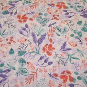 Virágoskert levendula tónusban