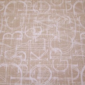 Fehér betű minta drapp alapon