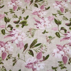 Pasztell lila virágok homokszín alapon