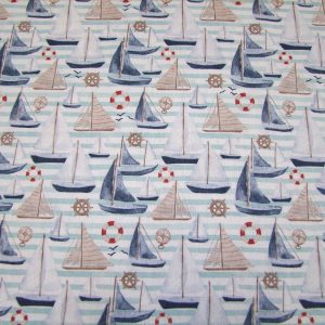 Hajók csíkos alapon